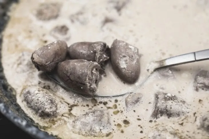 Ile czasu gotować serca drobiowe dla psa, aby były smaczne i zdrowe?