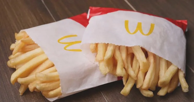 Ile zapłacisz za frytki w McDonald's? Sprawdź aktualne ceny i oszczędzaj!