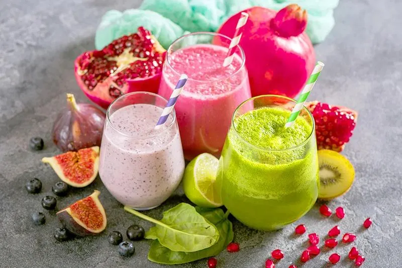 Jaki drink wybrać? Odkryj fantastyczne przepisy na koktajle i orzeźwiające napoje