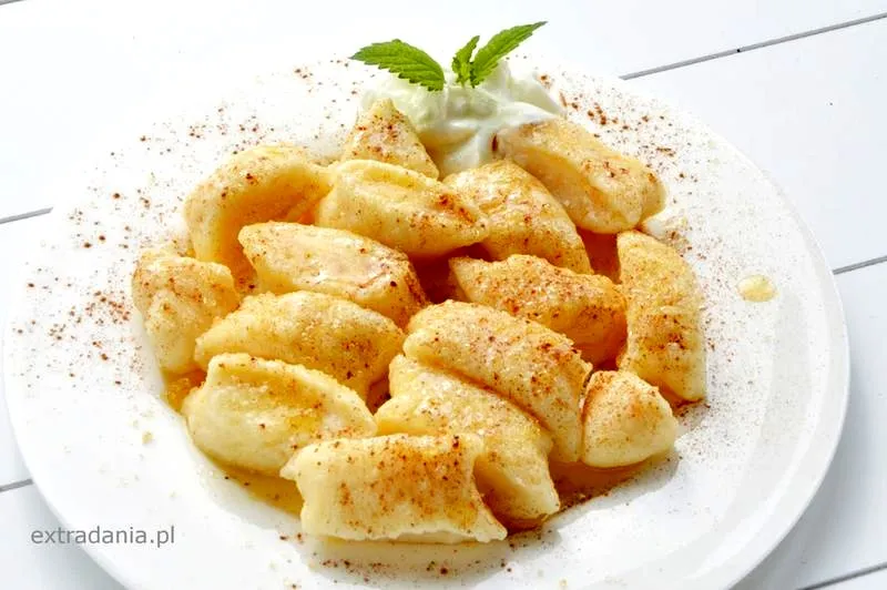 Kluski leniwe z czym podać – odkryj najlepsze pomysły na smakowite dania