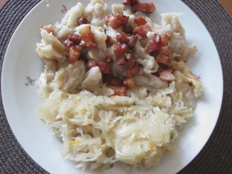 Kluski łyżką kładzione – prosty przepis na pyszne danie, które pokochasz