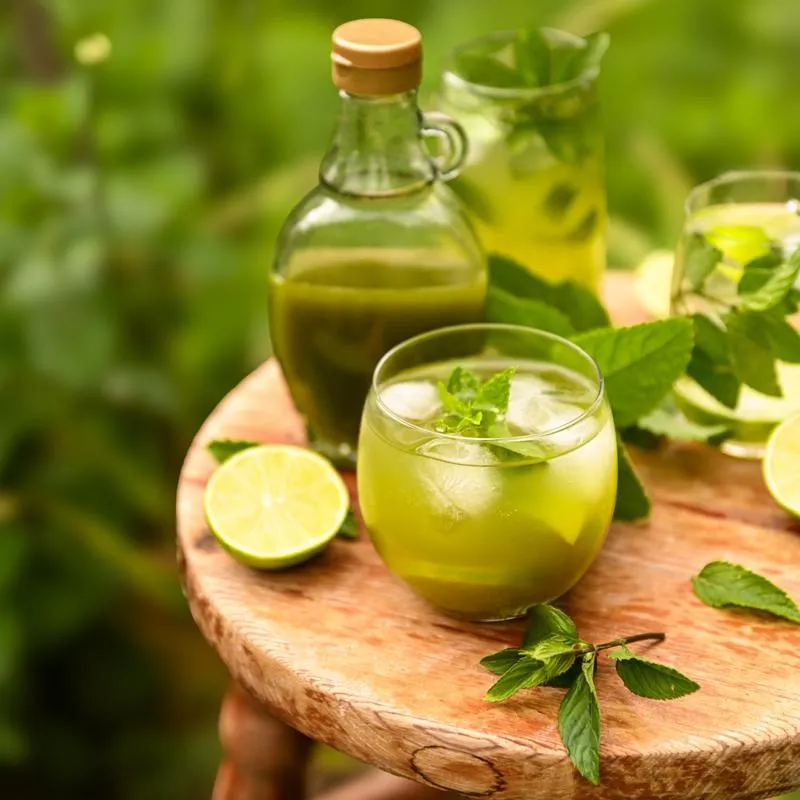 Lato pełne smaku: orzeźwiające drinki z miętą, które musisz spróbować