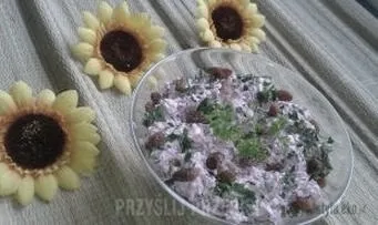 Odkryj prosty przepis na sałatkę z białej kapusty, która podbiła serca smakoszy