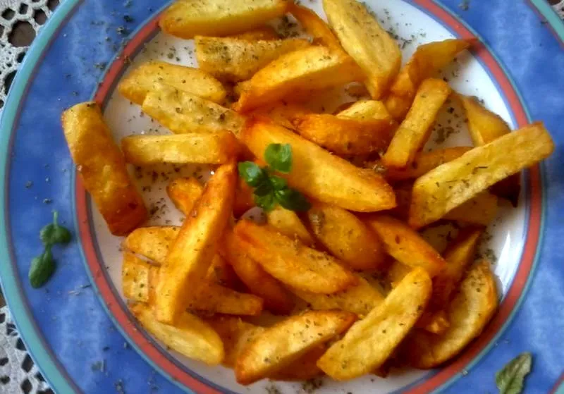 Sekrety przyprawiania frytek, które nadadzą im wyjątkowy smak i aromat