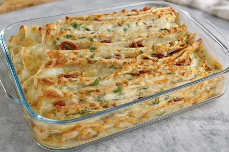 Szybki i pyszny sposób na pizzę z tortilli – idealne danie na każdą okazję
