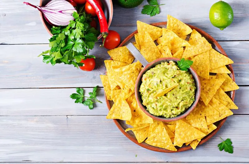 Szybkie guacamole w pięć minut – prosty przepis na idealną przekąskę