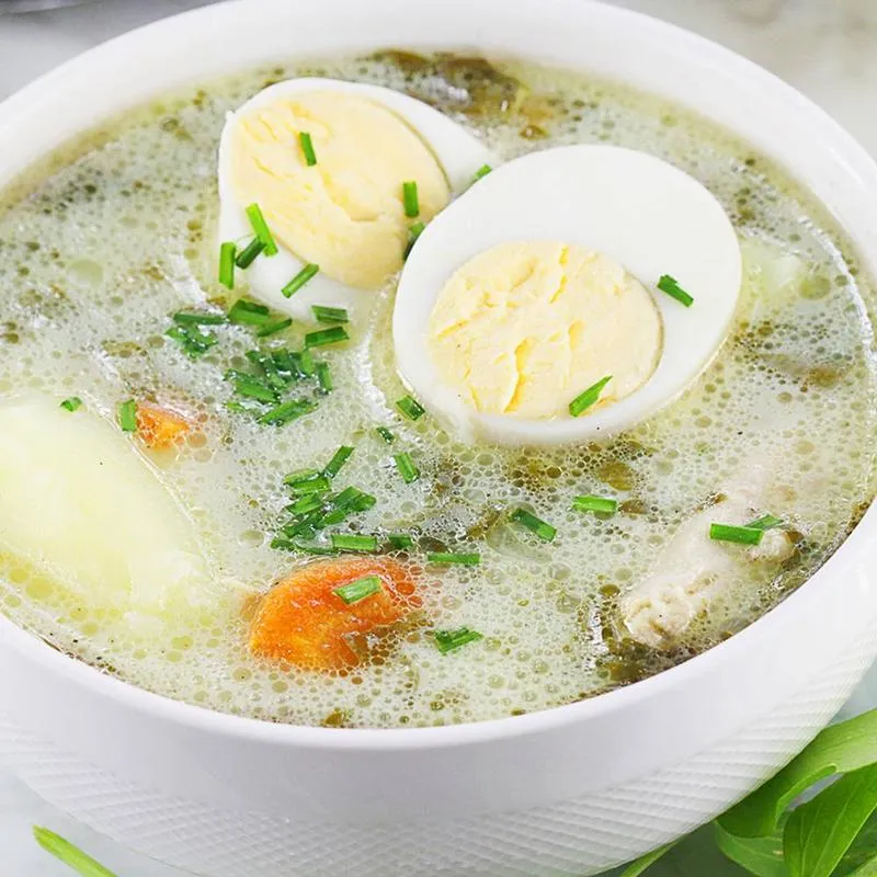 Zupę szczawiową zrobisz na wiosnę w prosty i smaczny sposób!