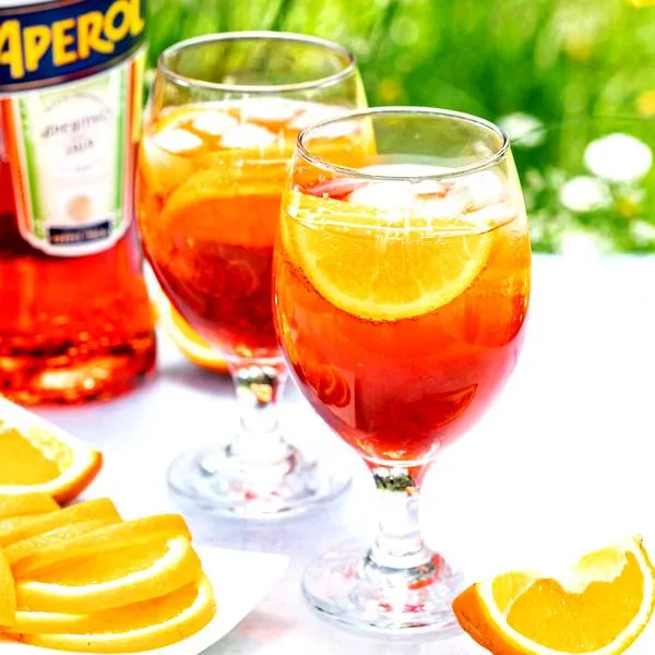 Egzotyczne drinki z pomarańczą
