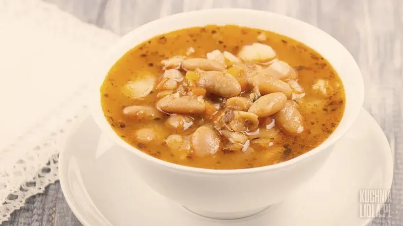 Kaloryczność zupy fasolowej