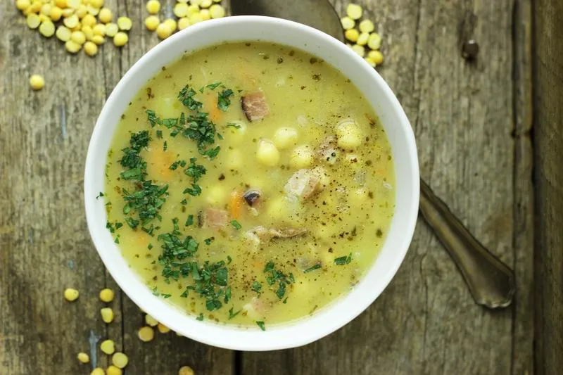 Niskokaloryczna zupa grochowa