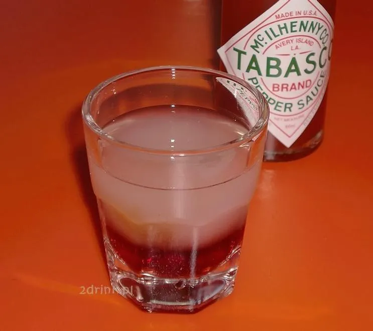 Pikantny shot z malinowym akcentem