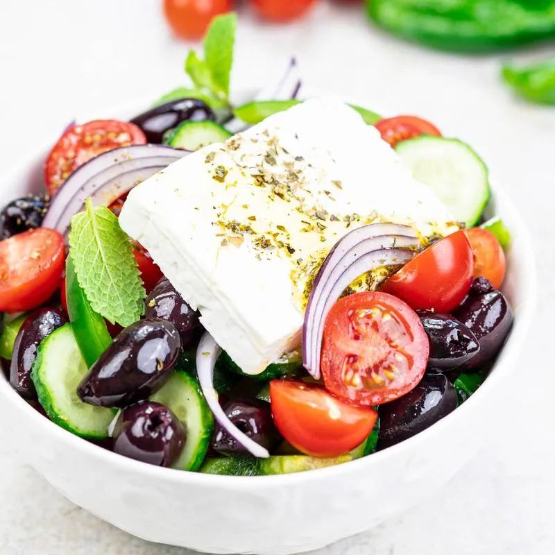 Przepis na idealną sałatkę grecką