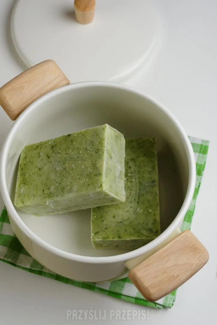 Rozmrażanie i podgrzewanie zupy