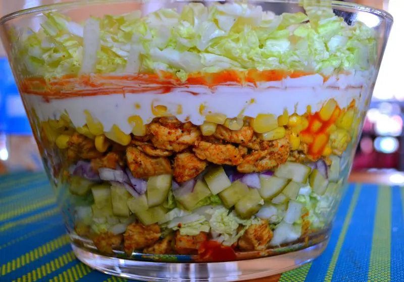 Sałatka z gyrosa przepis