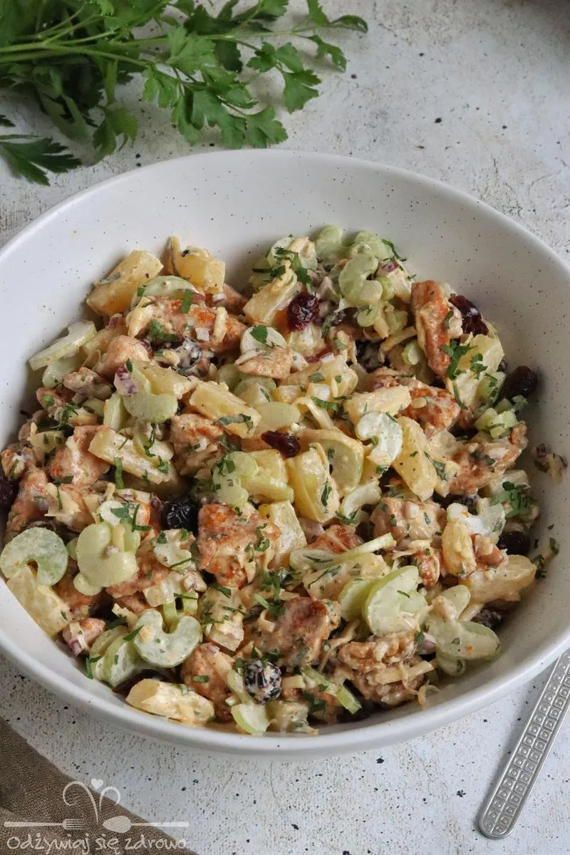 Sałatka z selera naciowego