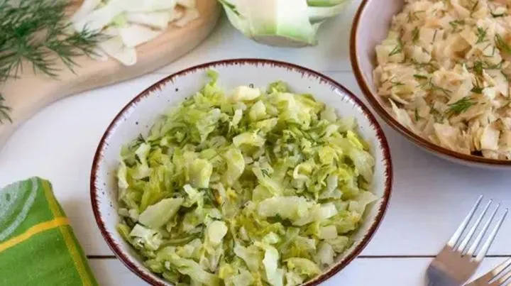 Sezonowe surówki wiosna lato