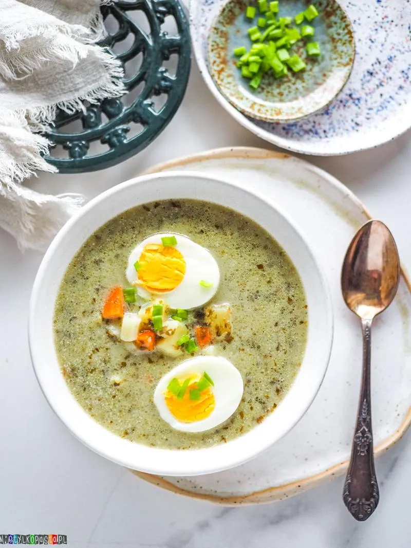 Składniki na zupę szczawiową