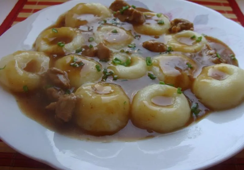 Tradycyjne sosy do klusek