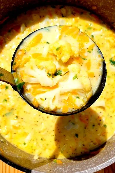 Zupa kalafiorowa